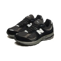 New Balance 2002R Schwarze Sneakers M2002RR1, Stylische und Bequeme Laufschuhe, Klassisches Design, Langlebig und Bequem