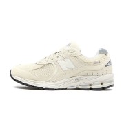 New Balance 2002R Bone Sneakers ML2002RE, Stylische und Bequeme Laufschuhe, Klassisches Design, Langlebig und Bequem