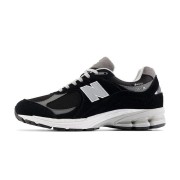 New Balance 2002R GORE-TEX ブラックグレー クラシックランニングシューズ M2002RXD - 防水・耐久性に優れたスタイリッシュなスニーカー