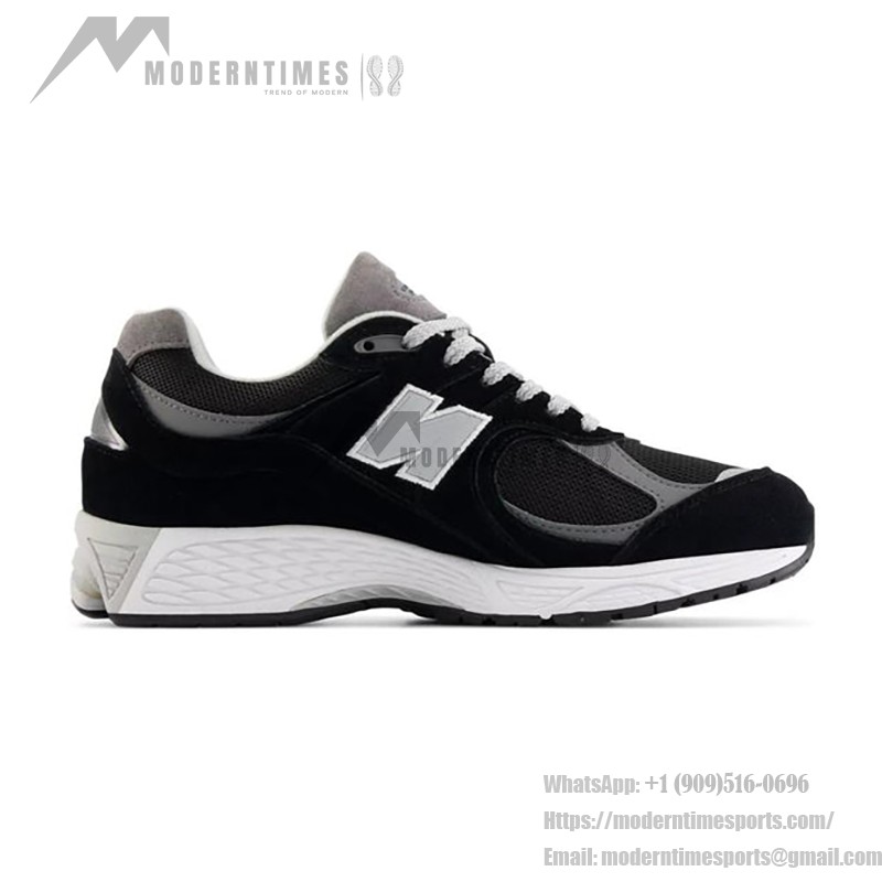 New Balance 2002R GORE-TEX Black Grey Classic Running Shoes