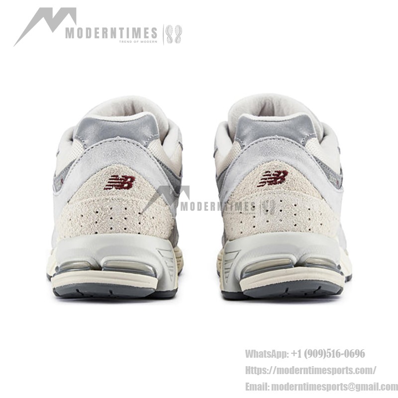 New Balance 2002R ルナニューイヤー コンクリートグレー クラシックランニングシューズ M2002RLN