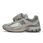 New Balance 2002R ポーチサマーフォググレー クラシックランニングシューズ M2002RVC