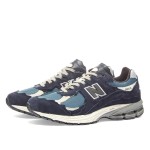 New Balance 2002R Protection Pack Dark Navy M2002RDF 스니커즈 – 스웨이드와 메쉬 디자인