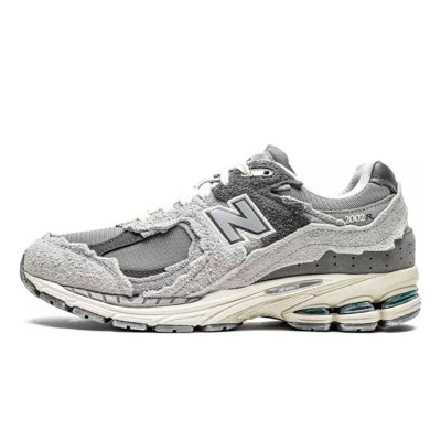 New Balance 2002R Protection Pack Rain Cloud M2002RDA – 究極の快適さとスタイルを提供するプレミアムスエード＆メッシュスニーカー