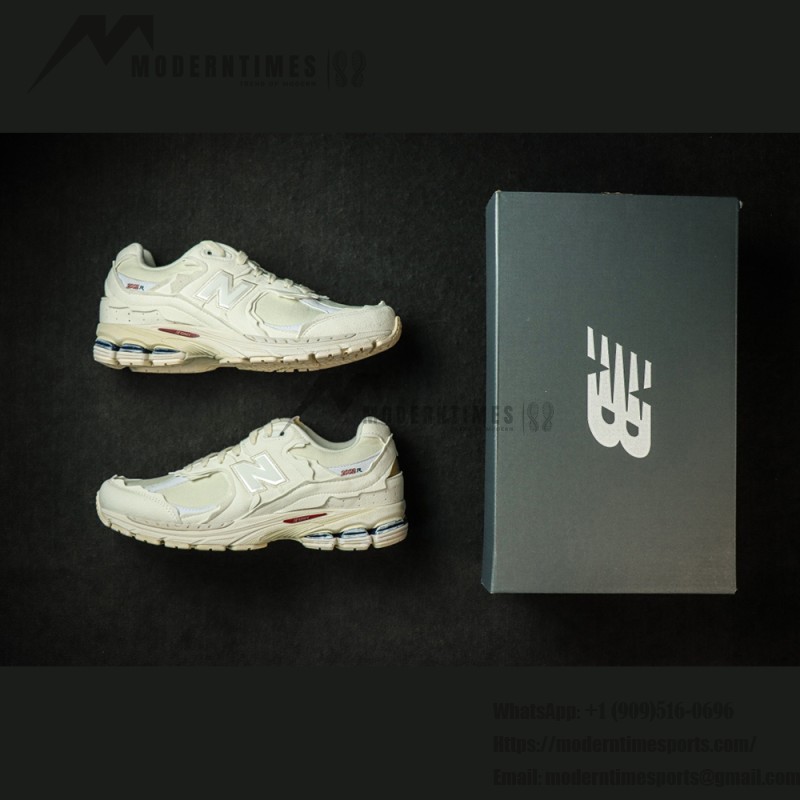 New Balance 2002R Protection Pack Sea Salt M2002RDC – Stylish and Comfortable Sneakers New Balance 2002R Protection Pack Sea Salt M2002RDC Sneaker – Suede and Mesh Design