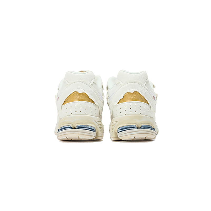 New Balance 2002R Protection Pack Sea Salt M2002RDC – Stylish and Comfortable Sneakers New Balance 2002R Protection Pack Sea Salt M2002RDC Sneaker – Suede and Mesh Design