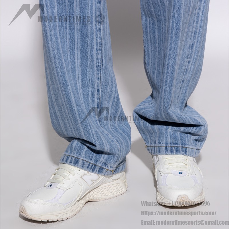 New Balance 2002R Protection Pack Sea Salt M2002RDC – Stylish and Comfortable Sneakers New Balance 2002R Protection Pack Sea Salt M2002RDC Sneaker – Suede and Mesh Design