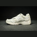 New Balance 2002R Protection Pack Sea Salt M2002RDC – Stylish and Comfortable Sneakers New Balance 2002R Protection Pack Sea Salt M2002RDC Sneaker – Suede and Mesh Design
