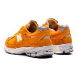 New Balance 2002R Protection Pack Vintage Orange M2002RDE スニーカー – スエードとメッシュデザイン