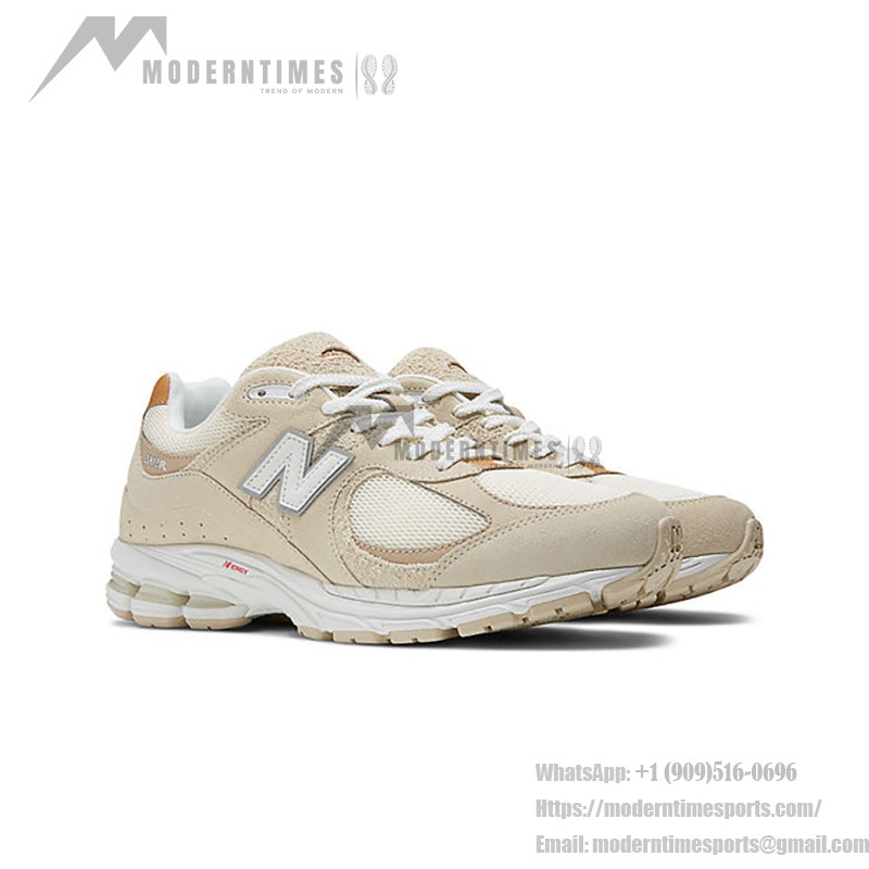 New Balance 2002R Sandstone M2002RSC Sneaker – Suede and Mesh Design