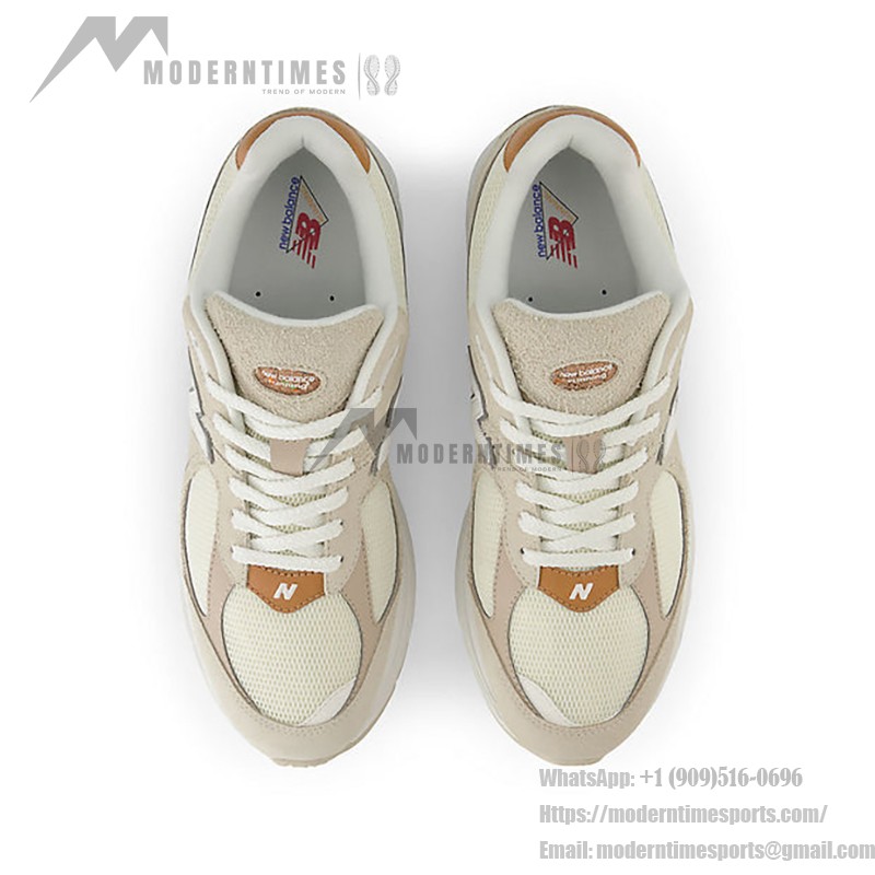 New Balance 2002R Sandstone M2002RSC Sneaker – Suede and Mesh Design