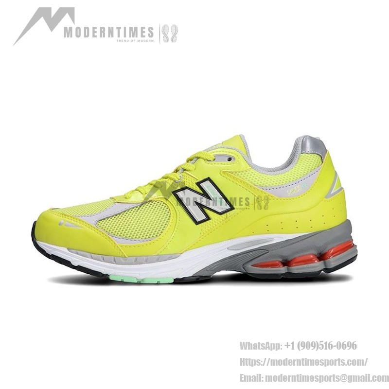 New Balance 2002R Sulphur Yellow M2002RLC Sneaker – Suede and Mesh Design