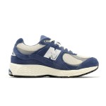 New Balance 2002R Vintage Indigo M2002RHR スニーカー – スエードとメッシュデザイン