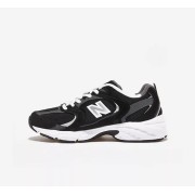 New Balance 530 MR530CC クラシックブラックグレーランニングシューズ | レトロスタイルと快適性