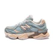 New Balance 9060 "Blue Haze" U9060FNB 레트로 스니커즈 – 부드러운 블루 톤, 프리미엄 스웨이드, 편안한 쿠셔닝, 트렌디 & 다용도