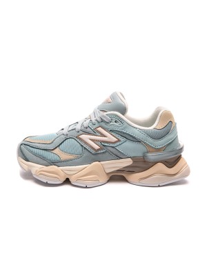 New Balance 9060 "Blue Haze" U9060FNB 레트로 스니커즈 – 부드러운 블루 톤, 프리미엄 스웨이드, 편안한 쿠셔닝, 트렌디 & 다용도