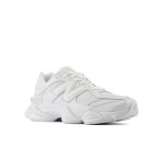 New Balance 9060 "Triple White" U9060NRJ 레트로 러닝화 – 미니멀하고 세련된 스타일