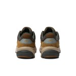 New Balance 990V6 x Carhartt WIP Khaki M990CH6 Sneaker – Premium Suede Mesh Construction in Khaki