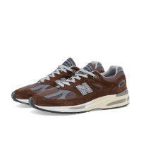 New Balance 991v2 Made in England Pinecone U991BR2 – Premium Suede & Mesh Sneakers for Comfort and Retro Style