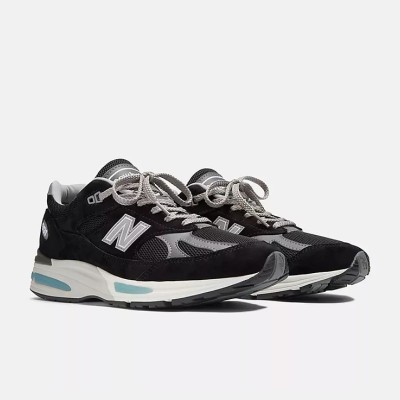 New Balance 991v2 Made in UK Black Grey U991BK2 – Premium Suede & Mesh Sneakers for Comfort and Style