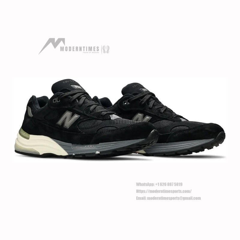 New Balance M992BL Black Sneakers Front View – Unisex NB992 Running Shoes