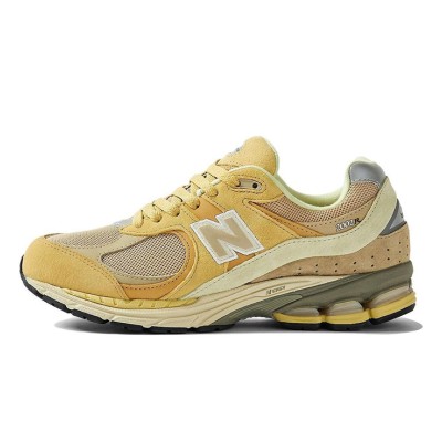 New Balance AURALEE x 2002R Sand M2002RE1 – Premium Suede & Mesh Sneakers for Ultimate Comfort and Style