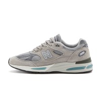 New Balance 991v2 Made in UK U991GL2 – プレミアムグレーのスエードとメッシュスニーカーで快適さとスタイル