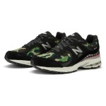 New Balance x A Bathing Ape 2002R 'Apes Together Strong' Black Camo M2002RBF スニーカー – カモスエードとメッシュデザイン