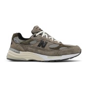 New Balance x JJJJound 992 Made in USA – Premium graue Suede & Mesh Sneaker für Komfort und Stil