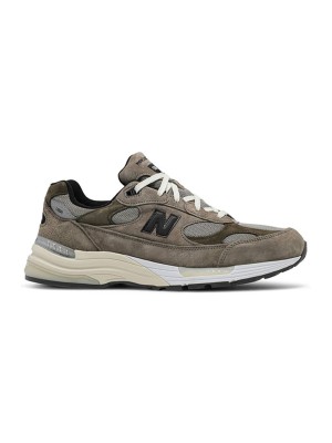 New Balance x JJJJound 992 Made in USA – Premium graue Suede & Mesh Sneaker für Komfort und Stil