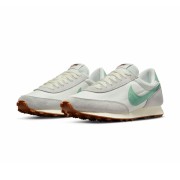 Nike Daybreak CK2351 - Pastel Perfection: Women's Retro Sneakers in Mint, Yellow, and Ivory