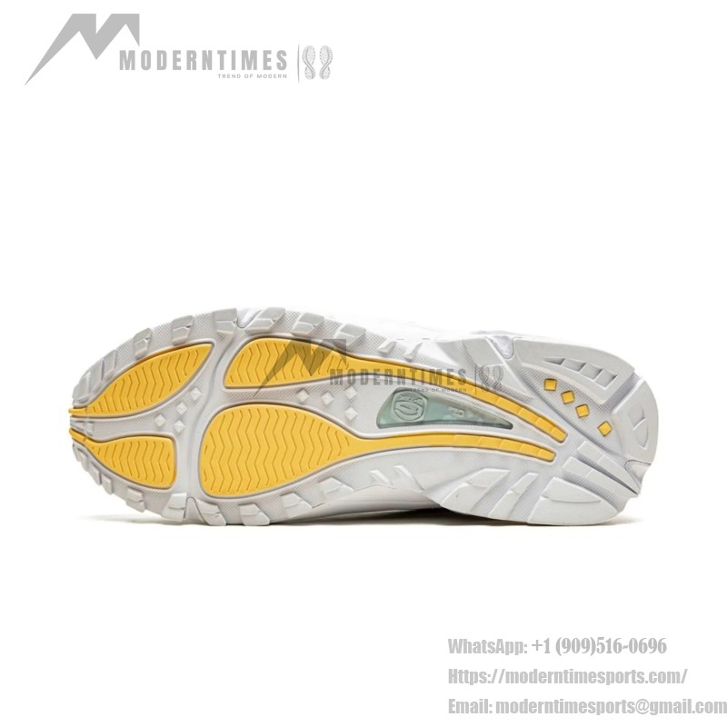 Nike Air Max TW "Triple White" DH4692-100 – All White Sneakers for Men Nike Air Max TW Triple White DH4692-100 Men's Sneakers with Air Cushion
