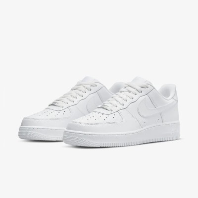 Nike Air Force 1 Low 'Triple White' - Ikonische Weiße Sneaker für einen Frischen, Minimalistischen Look | CW2288-111