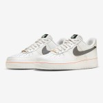 Nike Air Force 1 Low FN8892-191 - 크림색 스니커즈, 텍스처 블랙 스우시와 오렌지 포인트