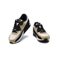 Nike Air Max 90 DE3522-001 - ベージュ、ブラック、ホワイトのスニーカー、象徴的なAir Maxクッション搭載 | タイムレスなスタイルと快適さ