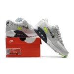 Nike Air Max 90 DV3480-100 Weiße Sneaker mit Mehrfarbigem Swoosh & Neon-Akzenten