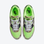 Nike Air Max 90 'Green Camo' CW4039-300、グリーンメッシュとカモフラージュオーバーレイ付き