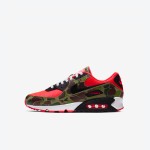 インフラレッドのアクセントとカモフラージュ柄を特徴とするNike Air Max 90 'Reverse Duck Camo' CW6024-600