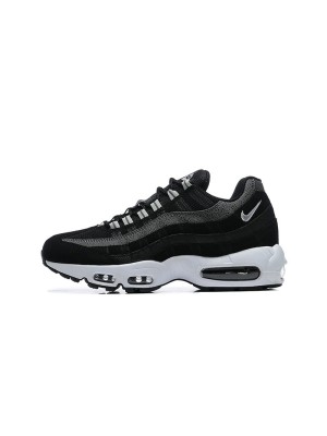 Nike Air Max 95 'Black Pure Platinum' - DM0011-009 | Klassischer Retro-Laufschuh, bequem und stylisch für den Alltag