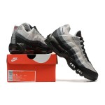 Nike Air Max 95 DQ3979-001 Schwarz-Graue Gradient Sneaker mit Luftkissen-Technologie