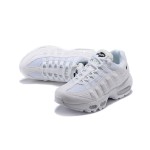 Nike Air Max 95 Essential CK7070-100 ホワイト＆ブラック スニーカー 側面図