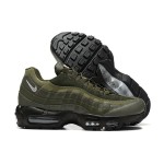 Nike Air Max 95 DZ4511-300 Olivgrüne Reflektierende Sneaker mit Luftkissen-Technologie