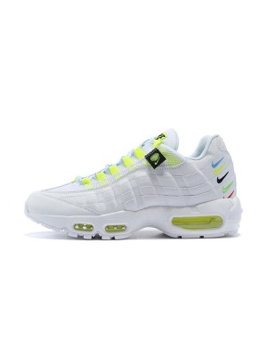 Globaler Stil: Nike Air Max 95 Worldwide CV9030-100 Weiße und Grüne Multicolor-Sneaker - Perfekte Kombination aus Komfort und Mode