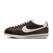 Nike Cortez Baroque Brown DZ2795-200 - Klassische braune und weiße Sneaker mit zeitlosem Komfort