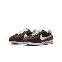 Nike Cortez Baroque Brown DZ2795-200 - Classic Brown and White Sneakers with Retro Style and Comfort