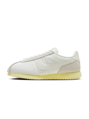 Nike Cortez Pale Yellow HF6410-118 - Zeitlose weiße Sneaker mit sanften gelben Akzenten für einen Vintage-Look