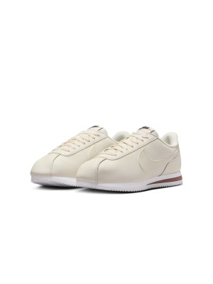 Nike Cortez Phantom Light Bone DN1791-003 - 洗練されたスタイルを叶えるミニマルなクリームカラーのスニーカー