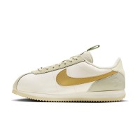 Nike Cortez Sail FV3639-171 - 上品なホワイトとゴールドのスニーカー、フローラルディテール付き