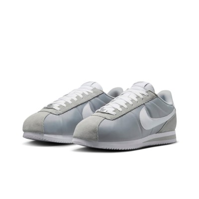 Nike Cortez Textile Flat Silver White HF0263-002 - Elegante Silberne Sneaker mit Zeitlosen Weißen Akzenten