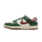 Nike Dunk Low "Gorge Green" Retro Sneakers in Green and White - Fall/Winter Edition